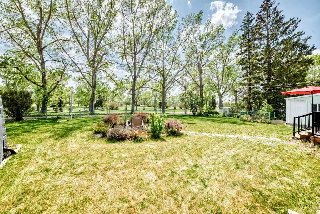 2121 Westview Crescent Bowden AB T0M 0K0
