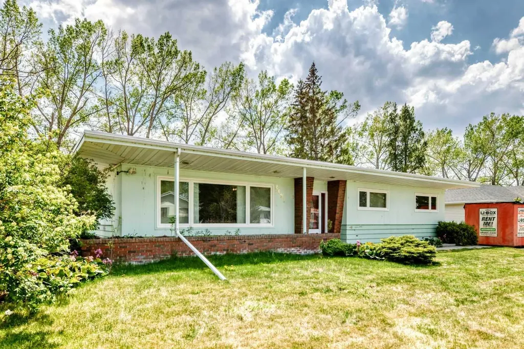 2121 Westview Crescent Bowden AB T0M 0K0