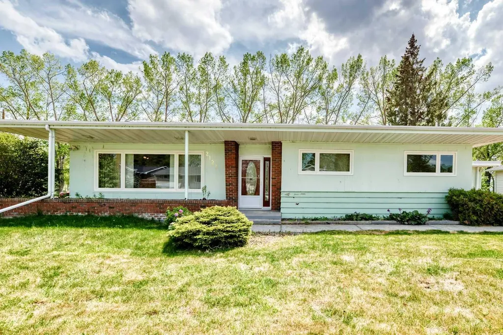 2121 Westview Crescent Bowden AB T0M 0K0