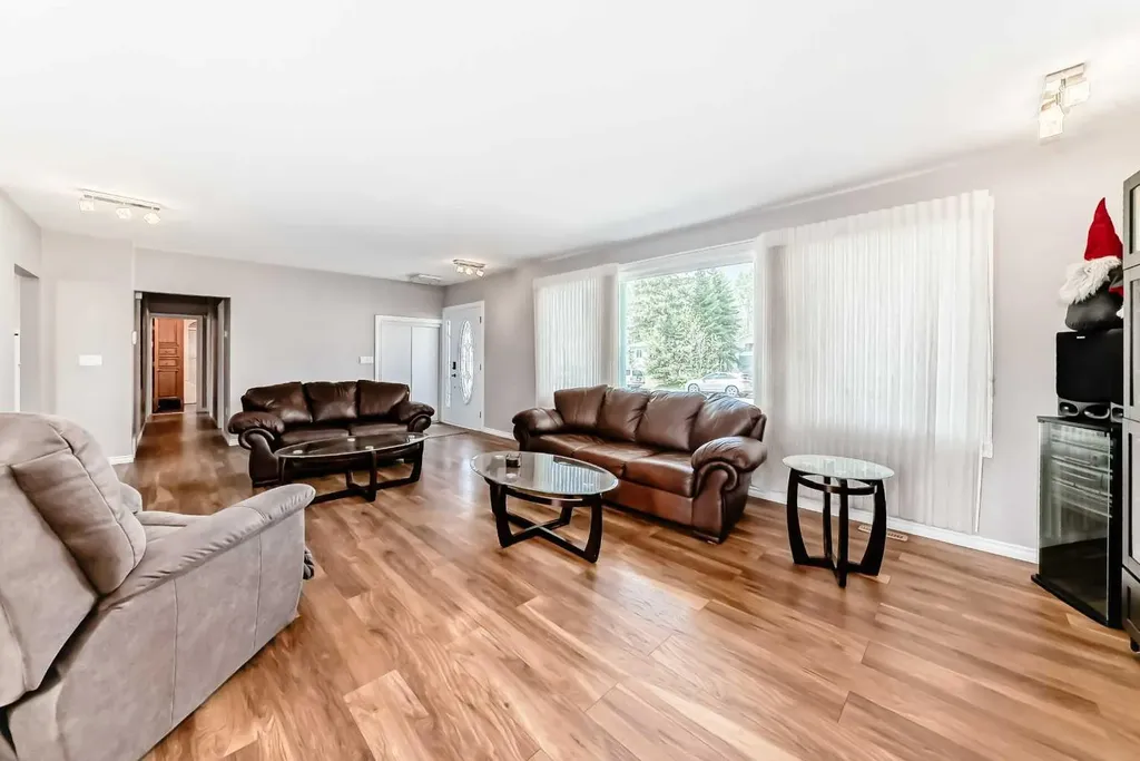 2121 Westview Crescent Bowden AB T0M 0K0