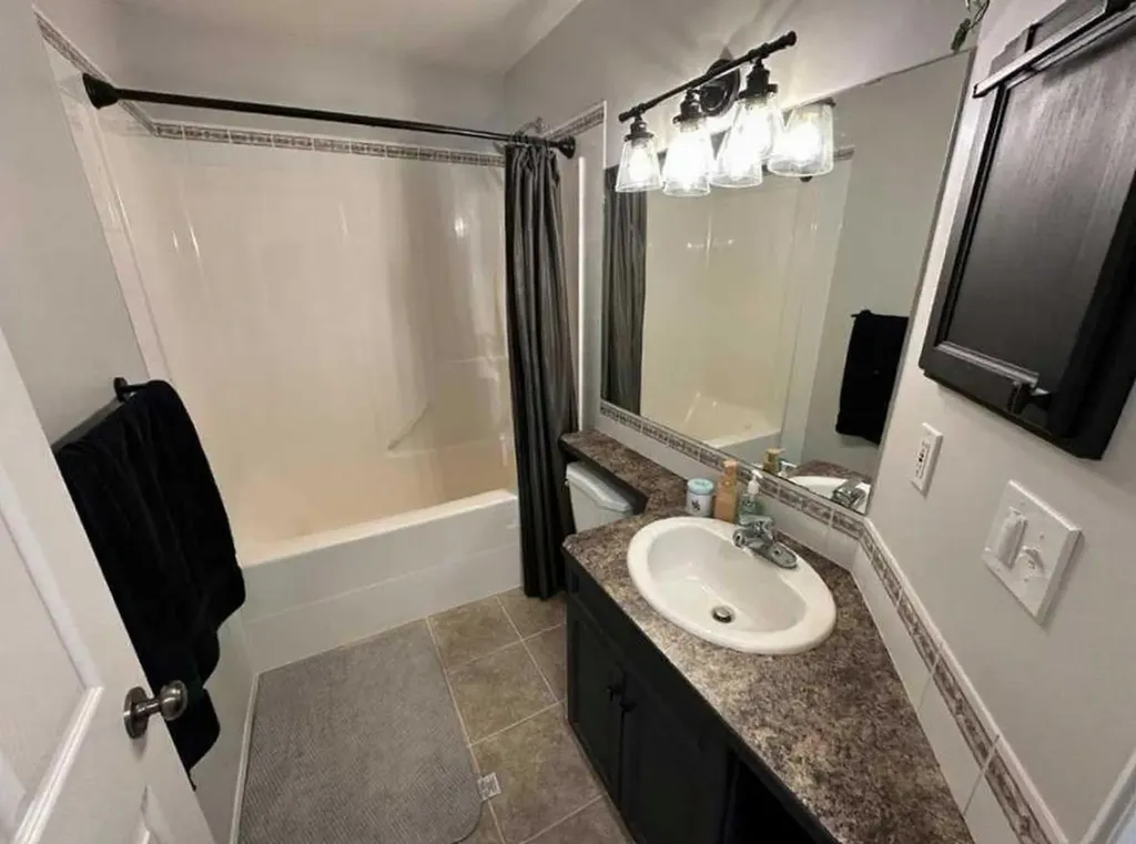 24 Elreg Street Penhold AB T0M 1R0