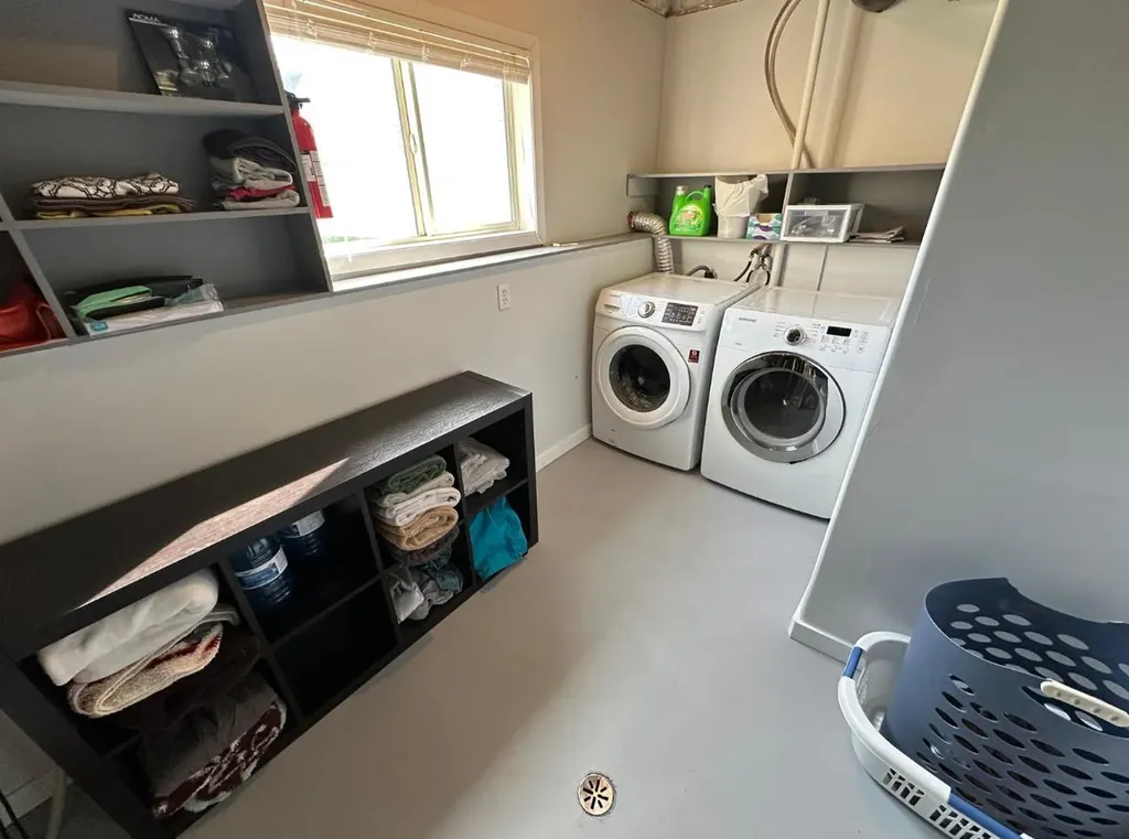 24 Elreg Street Penhold AB T0M 1R0