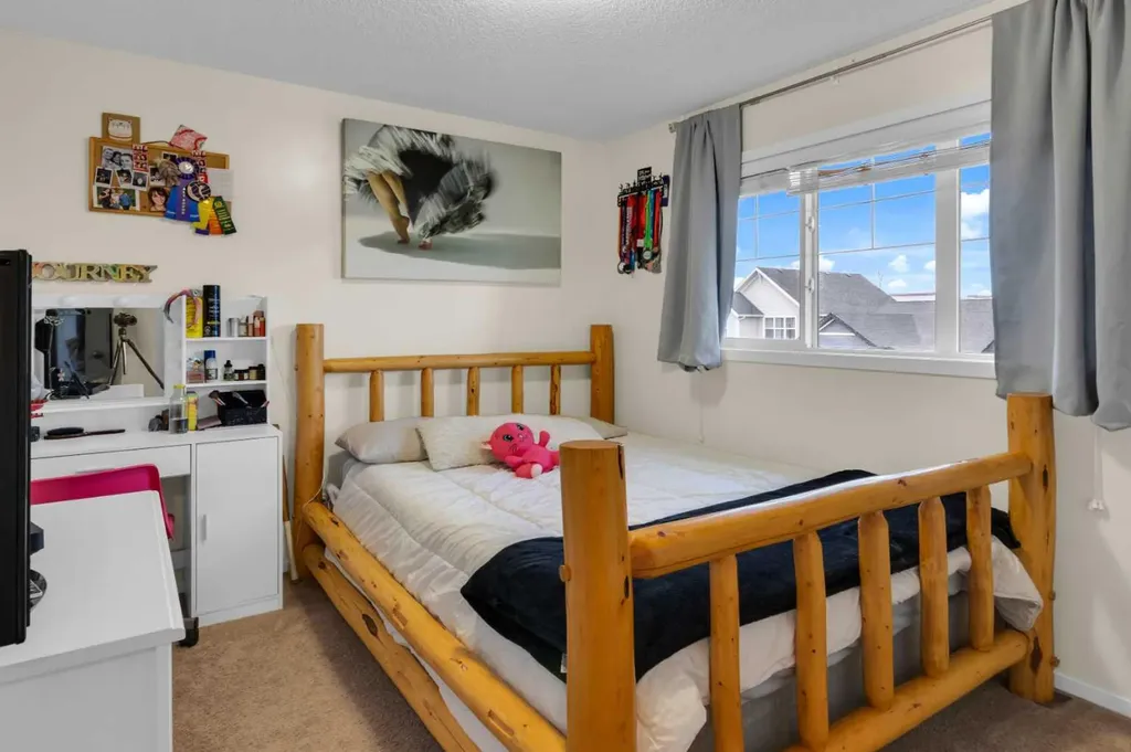 367 Fireside Place Cochrane AB T4C0R1