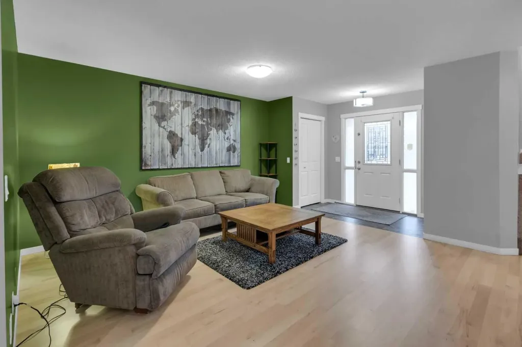 367 Fireside Place Cochrane AB T4C0R1