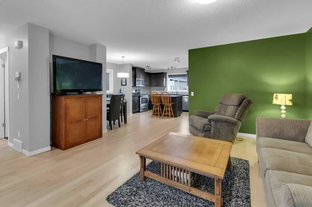 367 Fireside Place Cochrane AB T4C0R1