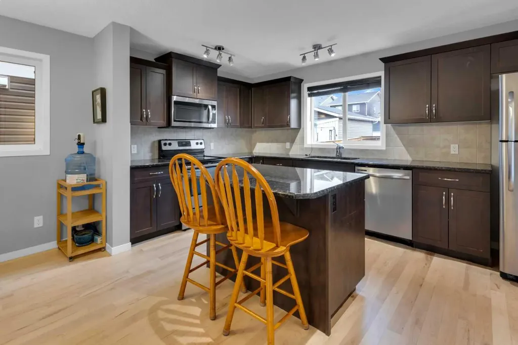 367 Fireside Place Cochrane AB T4C0R1