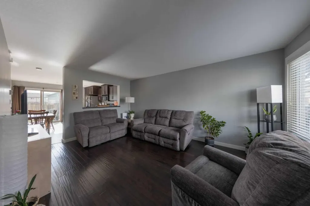 4260 41 Street Lloydminster SK S9V2J2