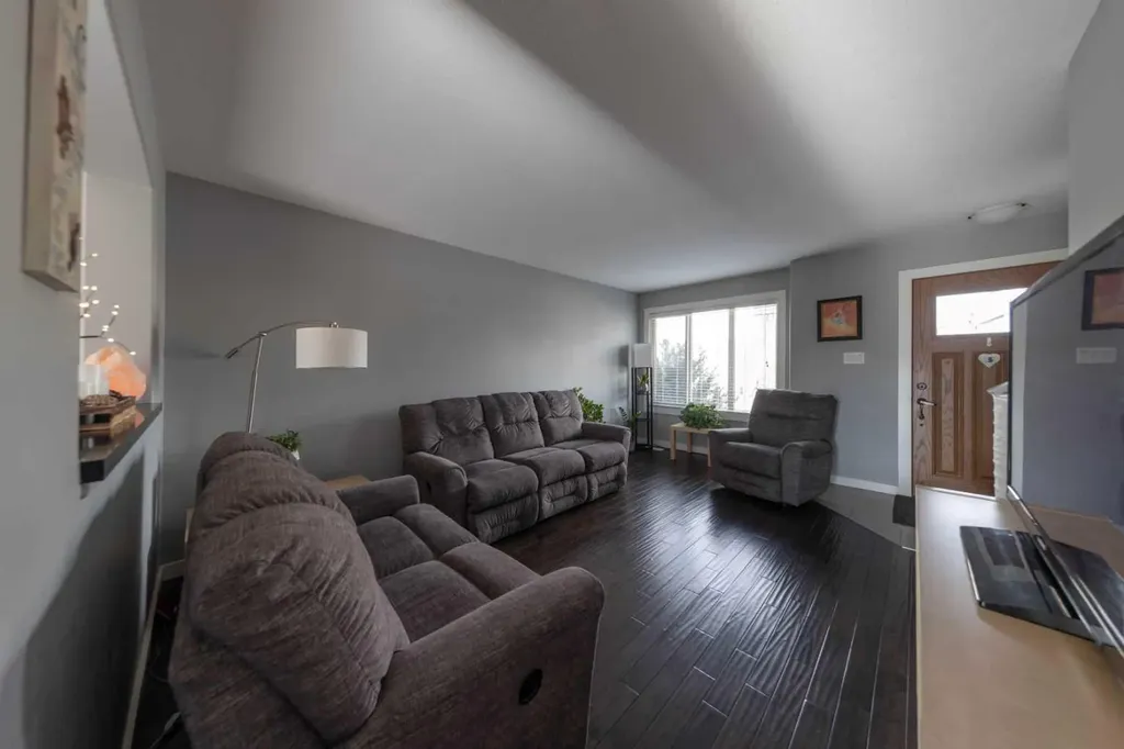 4260 41 Street Lloydminster SK S9V2J2