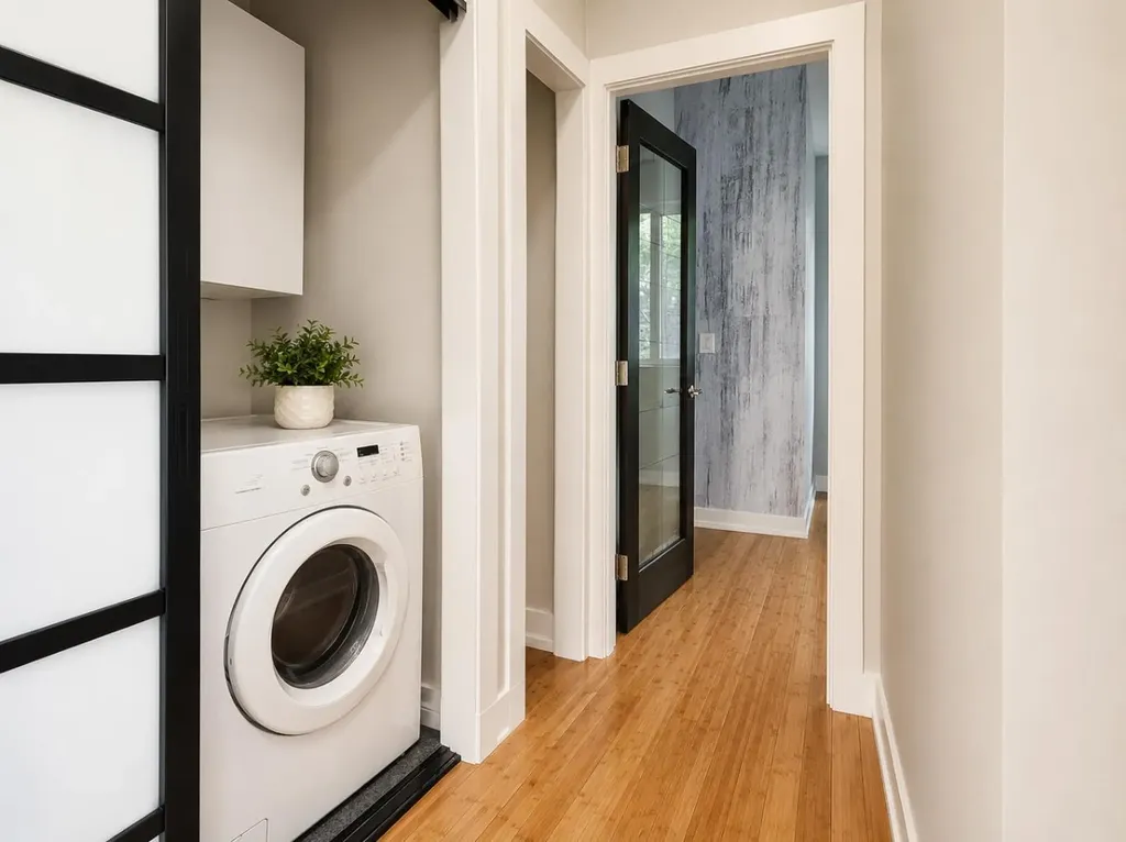 131 8 Avenue NE Calgary AB T2E 0P6