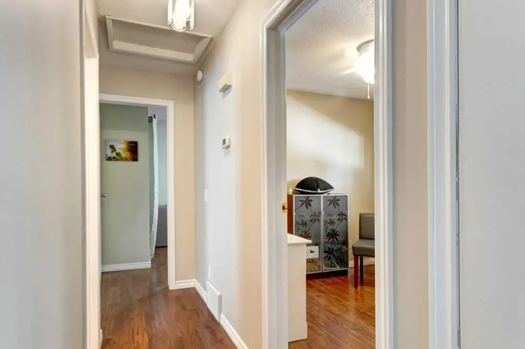 495 Queen Charlotte Road SE Calgary AB T2J5H8