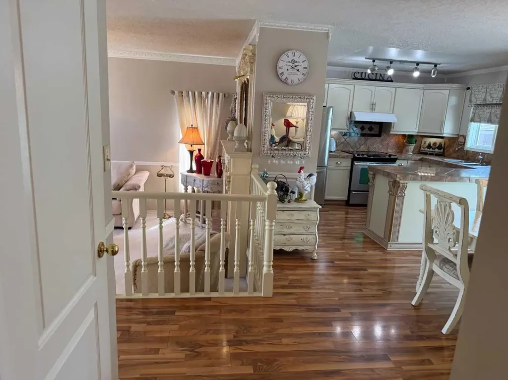 719 Parkland Drive Brooks AB T1R 0M3