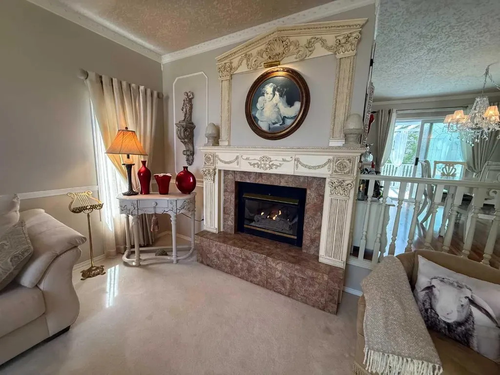 719 Parkland Drive Brooks AB T1R 0M3