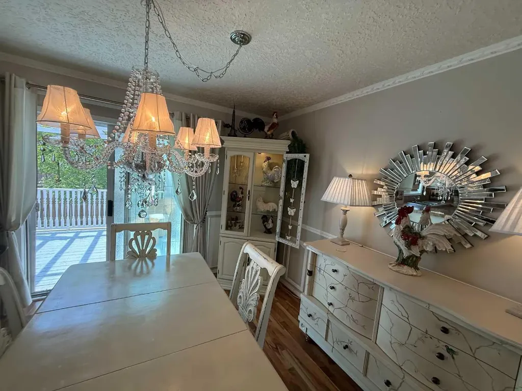 719 Parkland Drive Brooks AB T1R 0M3
