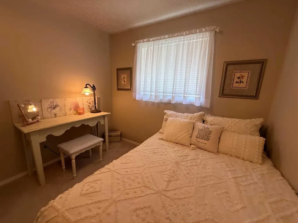 719 Parkland Drive Brooks AB T1R 0M3