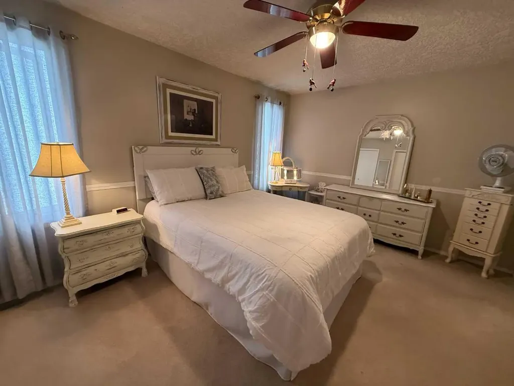 719 Parkland Drive Brooks AB T1R 0M3