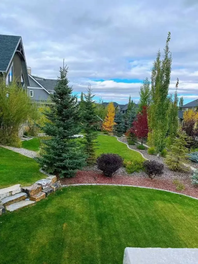 20 Rockwater Way Rural Rocky View County AB T3L 0C9