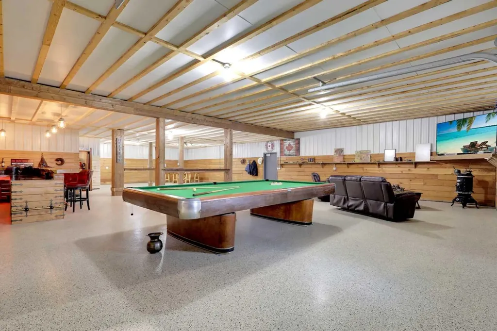 37280 Highway 816 Rural Red Deer County AB T4N 5E2