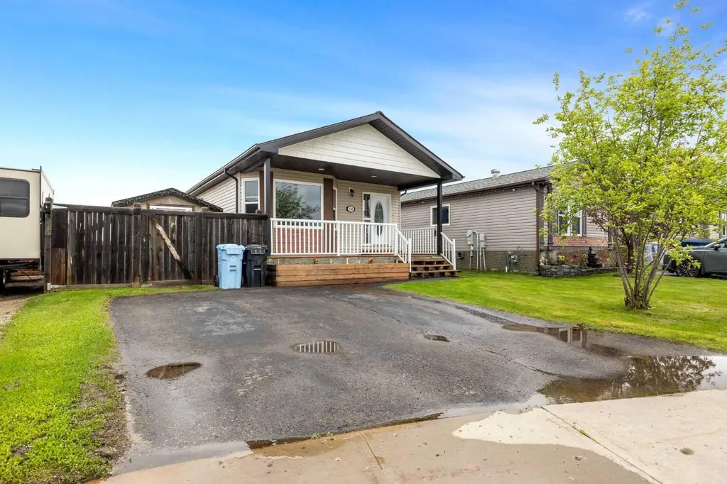 140 Sumac Crescent Fort Mcmurray AB T9K 0H8