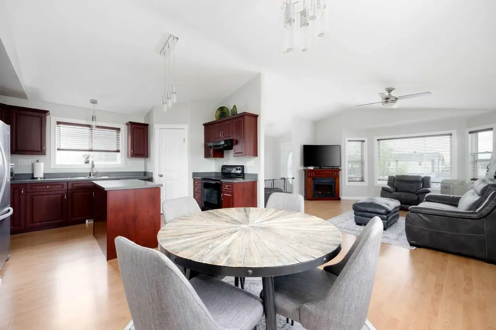 140 Sumac Crescent Fort Mcmurray AB T9K 0H8