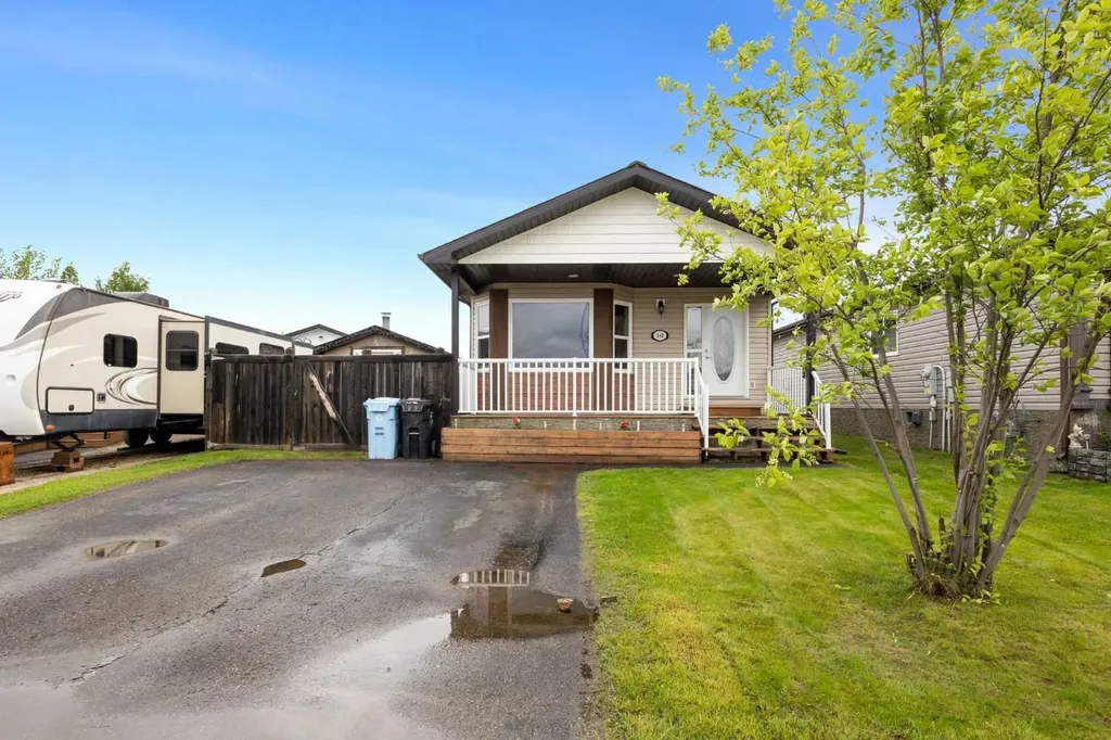 140 Sumac Crescent Fort Mcmurray AB T9K 0H8