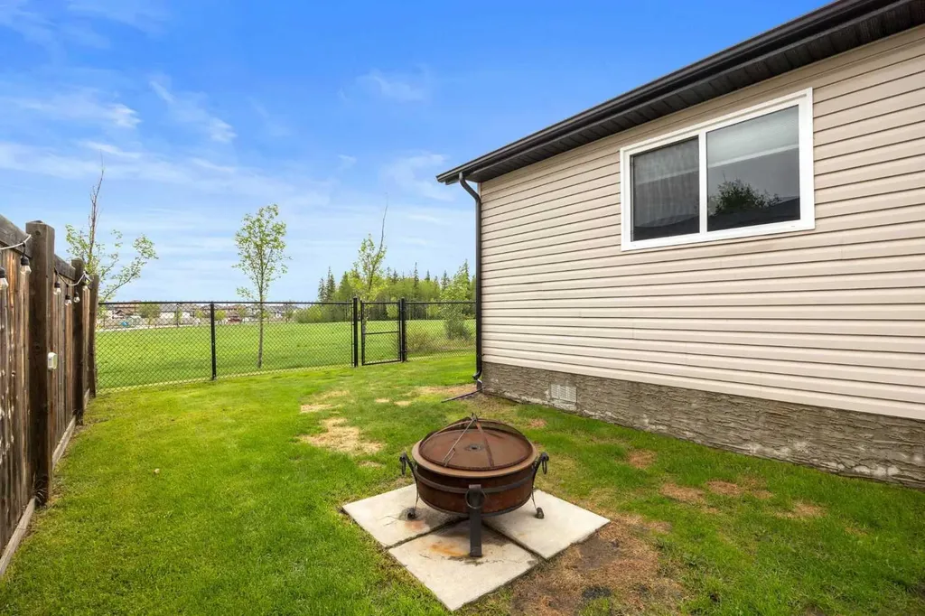 140 Sumac Crescent Fort Mcmurray AB T9K 0H8