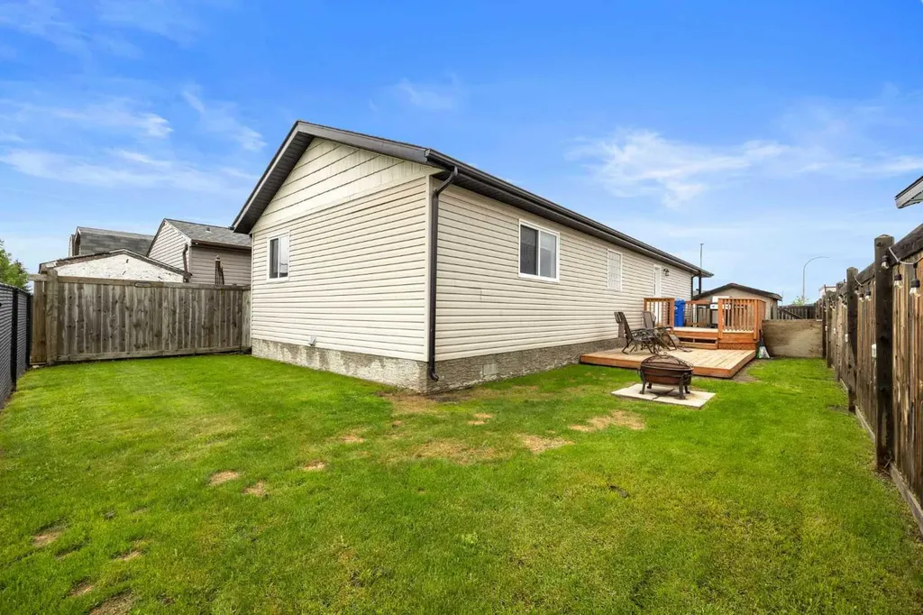 140 Sumac Crescent Fort Mcmurray AB T9K 0H8