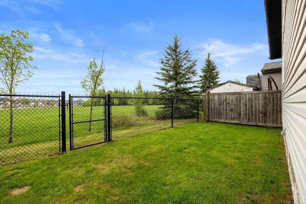 140 Sumac Crescent Fort Mcmurray AB T9K 0H8
