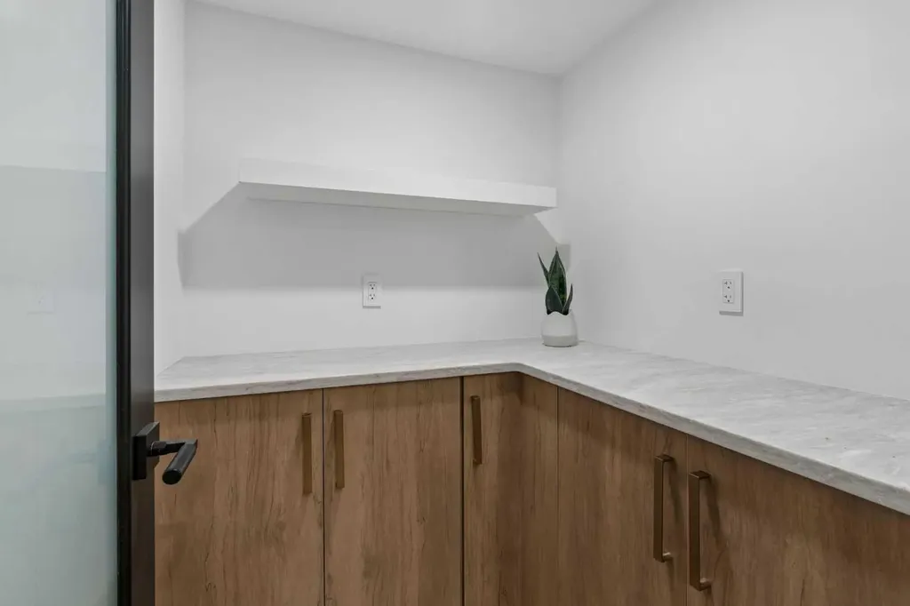 111 Canata Close SW Calgary AB T2W 1P8