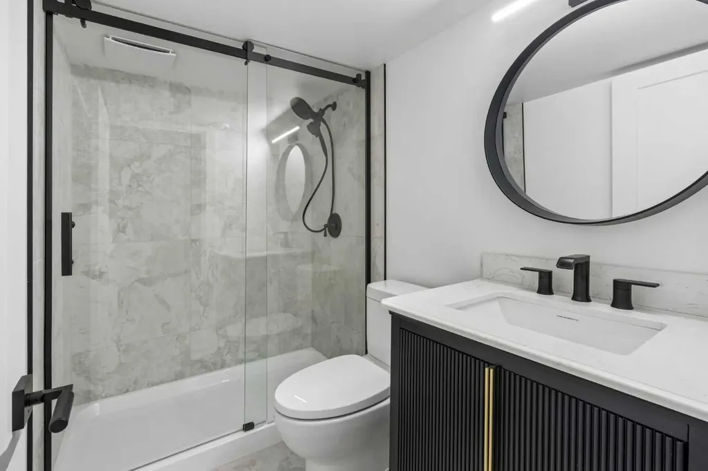 111 Canata Close SW Calgary AB T2W 1P8