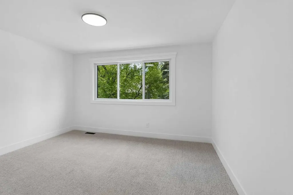 111 Canata Close SW Calgary AB T2W 1P8