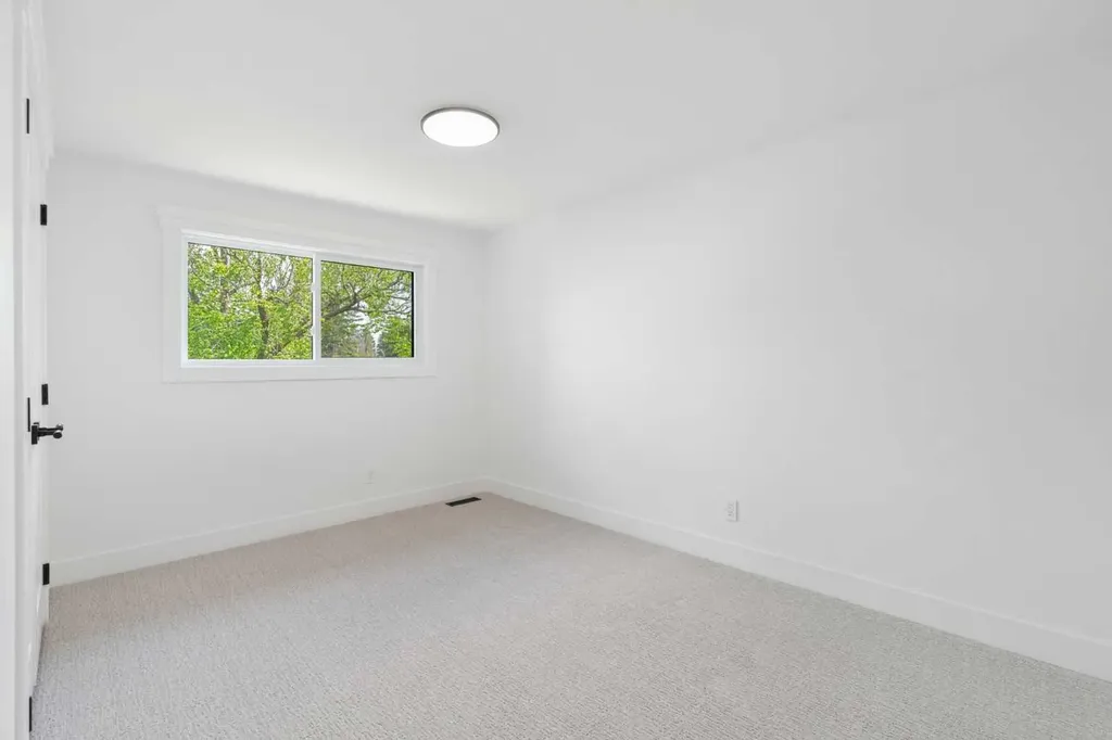 111 Canata Close SW Calgary AB T2W 1P8