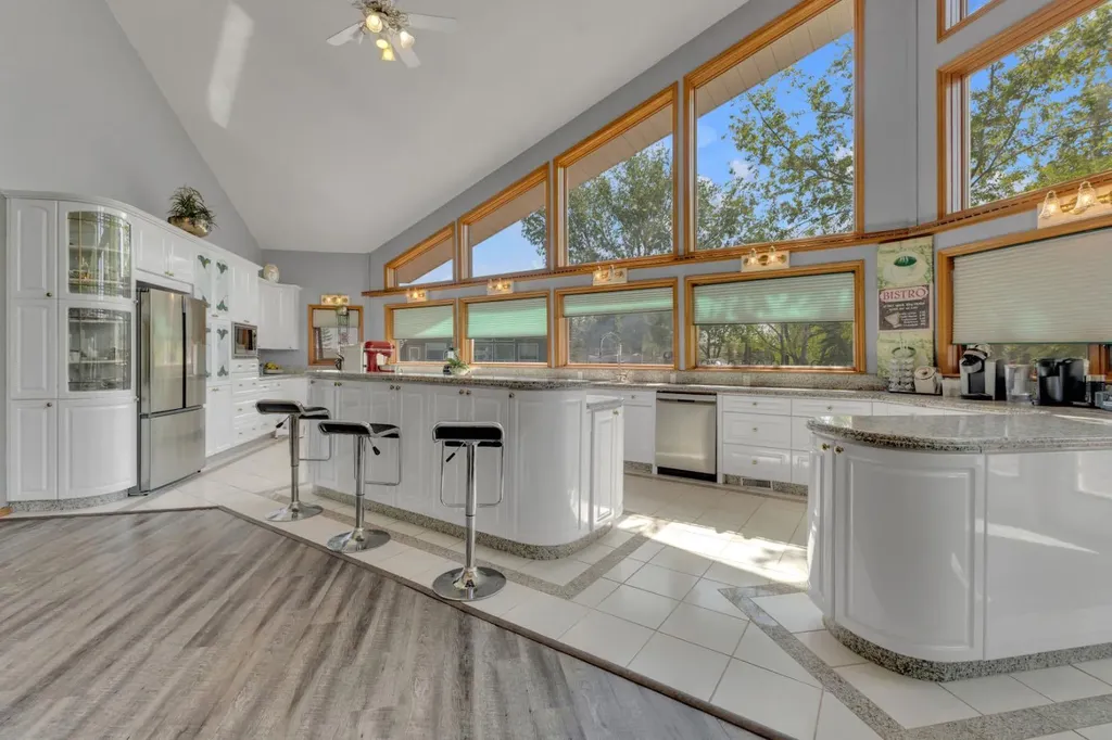 311037 Range Road 220 Rural Kneehill County AB T0M2A0