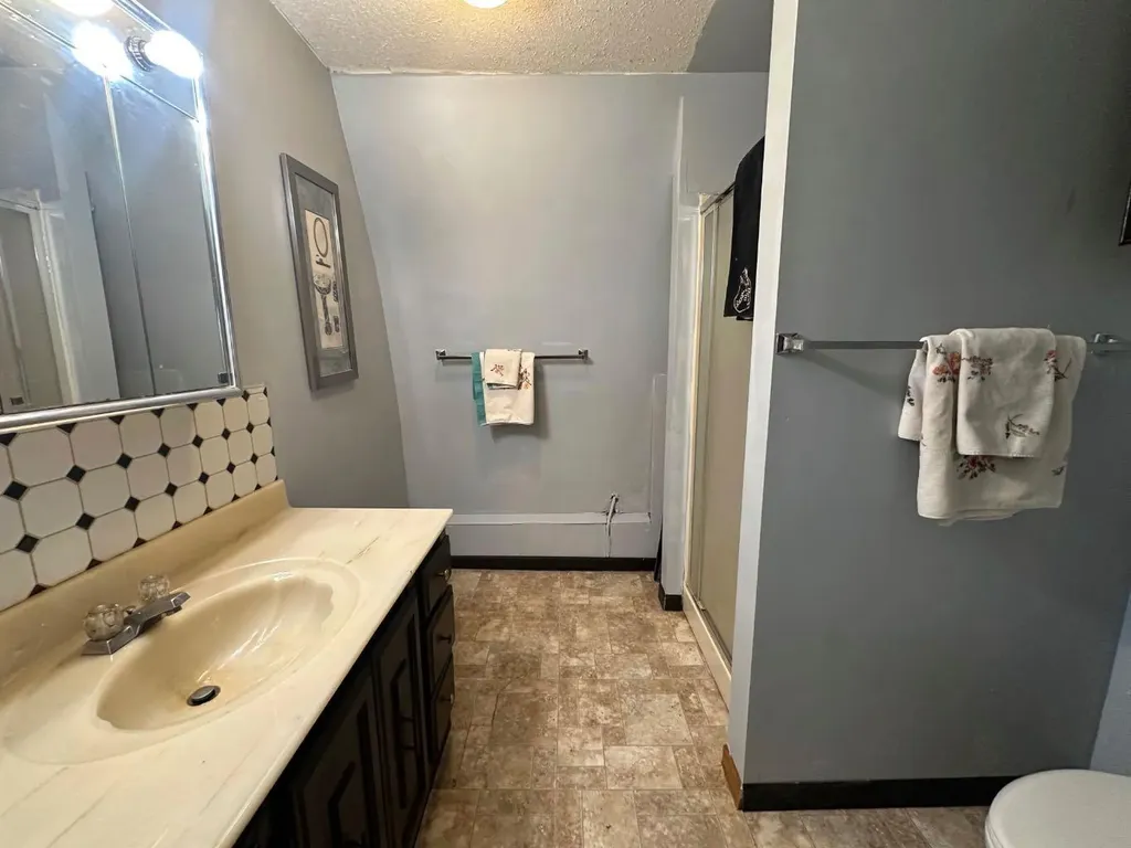 311037 Range Road 220 Rural Kneehill County AB T0M2A0