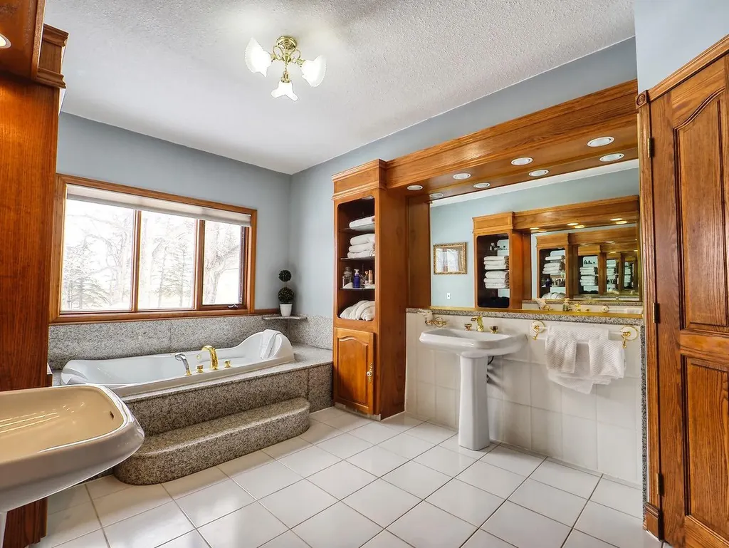 311037 Range Road 220 Rural Kneehill County AB T0M2A0