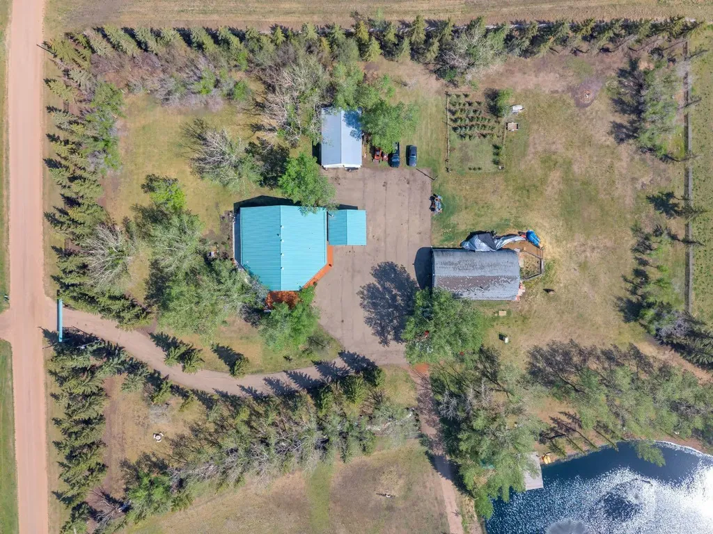 311037 Range Road 220 Rural Kneehill County AB T0M2A0