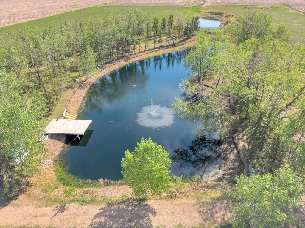 311037 Range Road 220 Rural Kneehill County AB T0M2A0