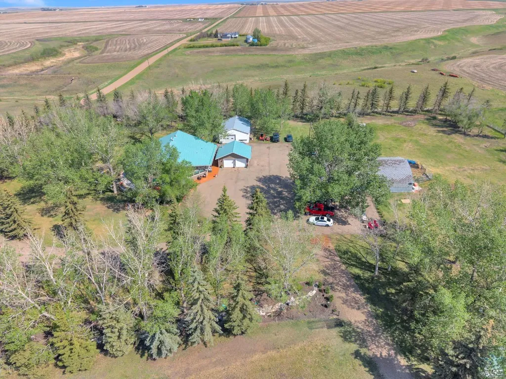 311037A Range Road 222 Rural Kneehill County AB T0M2A0