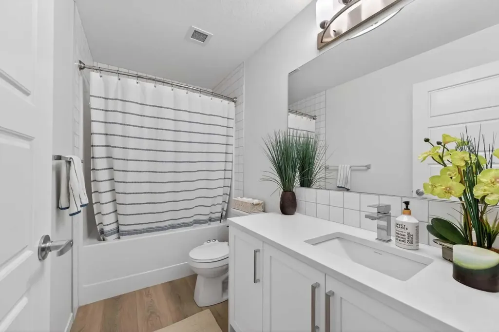20295 Seton Way SE Calgary AB T3M0M2