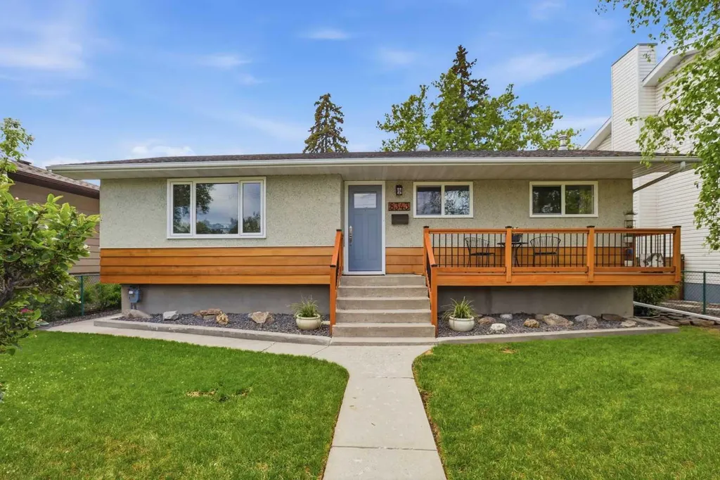 8343 48 Avenue NW Calgary AB T3B 2A9