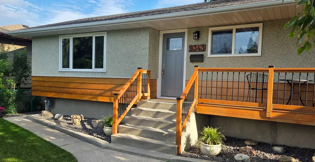 8343 48 Avenue NW Calgary AB T3B 2A9