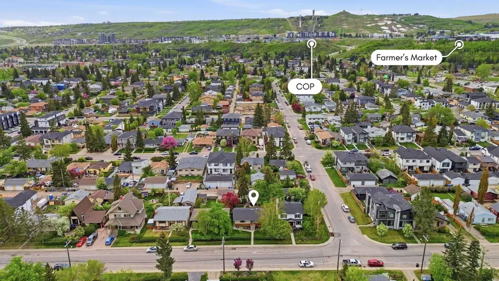 8343 48 Avenue NW Calgary AB T3B 2A9