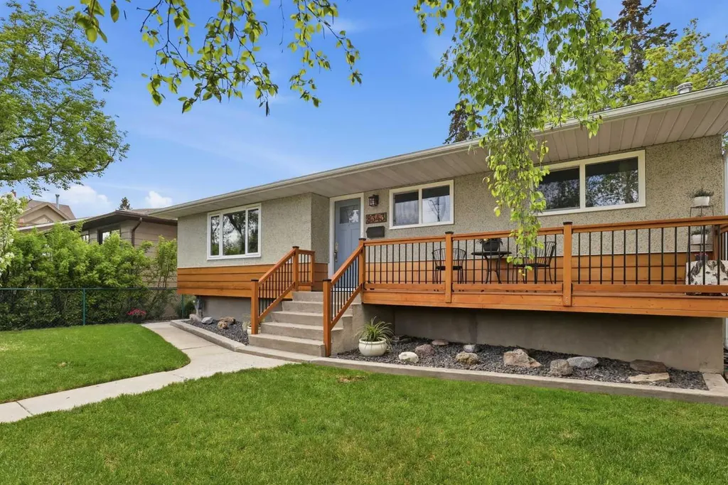 8343 48 Avenue NW Calgary AB T3B 2A9