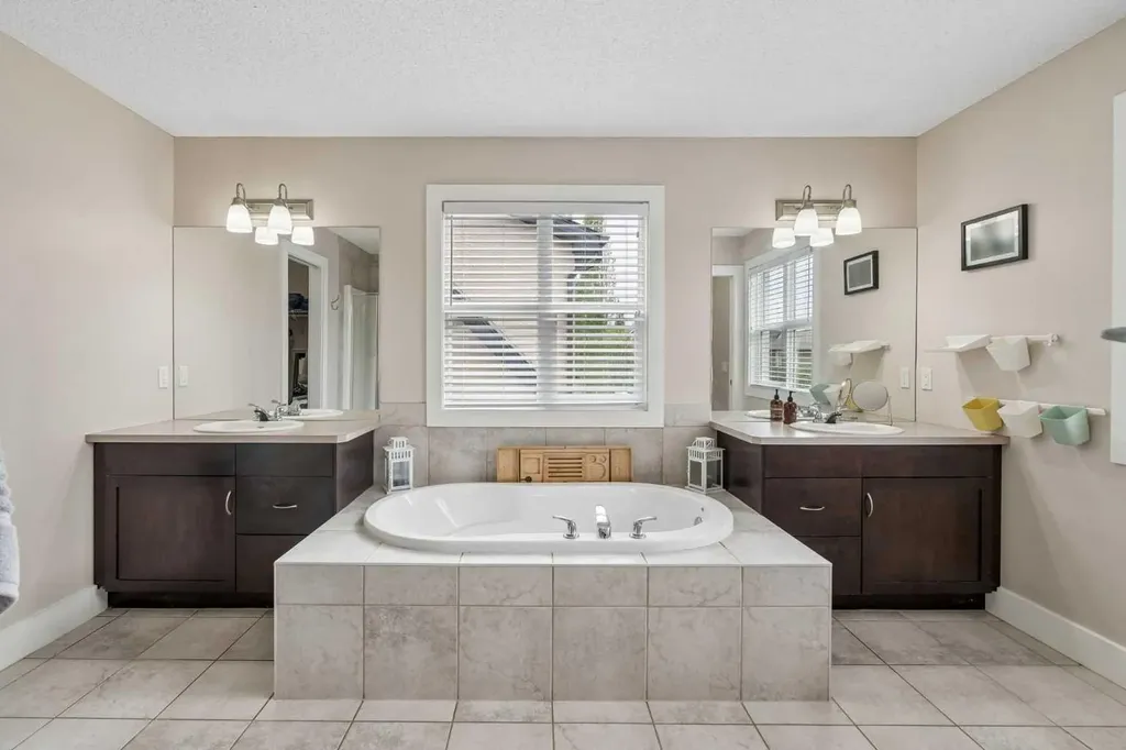 45 Mahogany Terrace SE Calgary AB T3M 0R5
