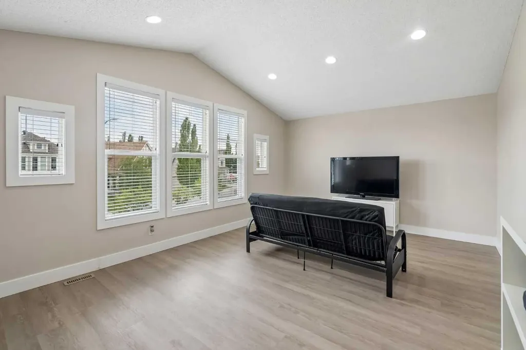45 Mahogany Terrace SE Calgary AB T3M 0R5