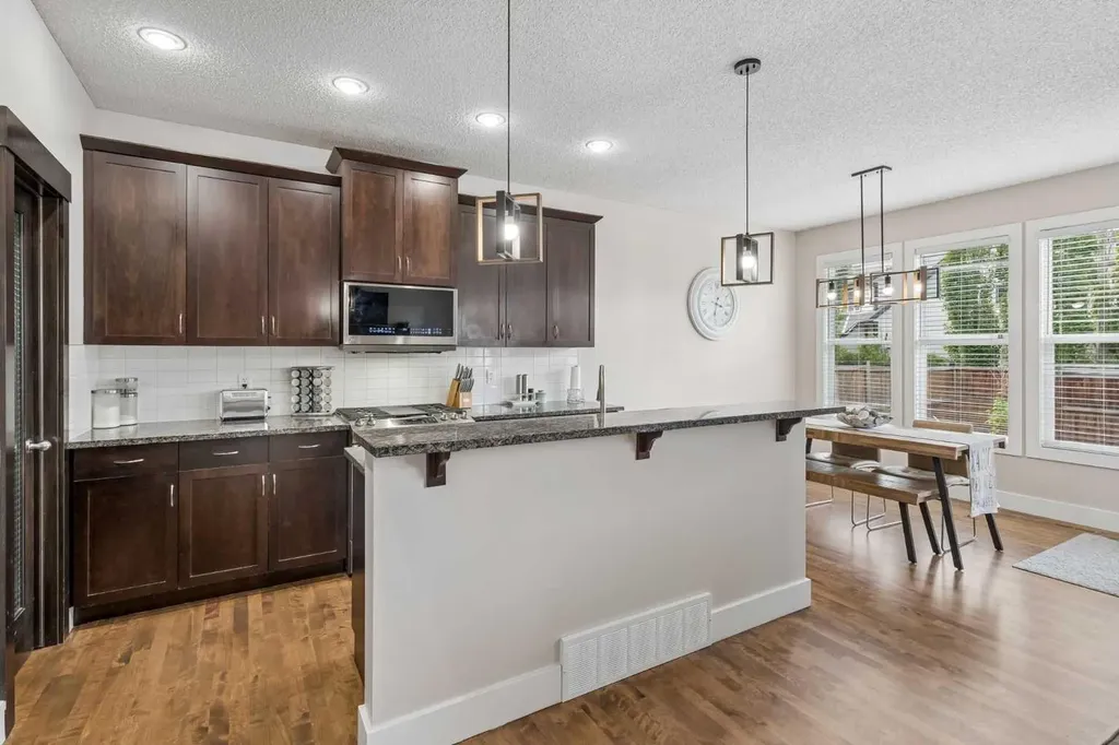 45 Mahogany Terrace SE Calgary AB T3M 0R5