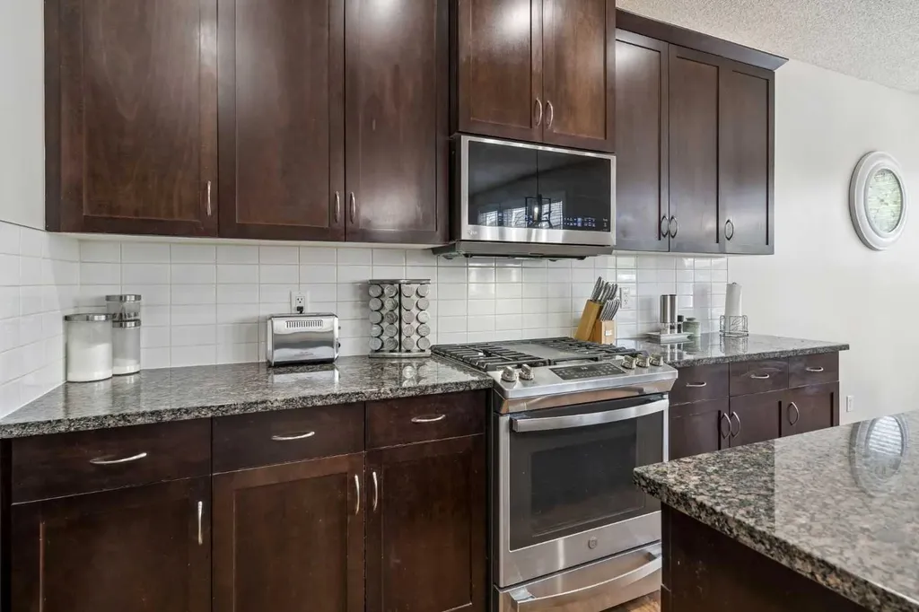 45 Mahogany Terrace SE Calgary AB T3M 0R5