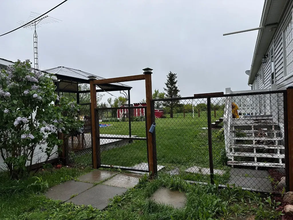 404&412 3 Avenue Bruce AB T0B0R0