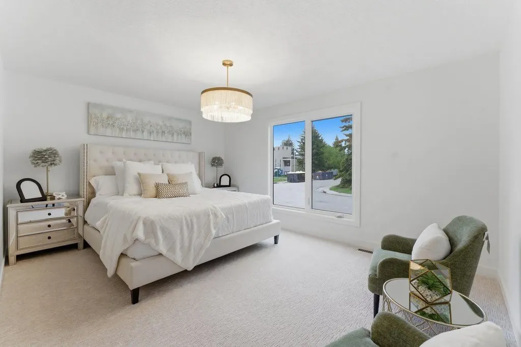 4904 Valiant Drive NW Calgary AB T3A 1X2