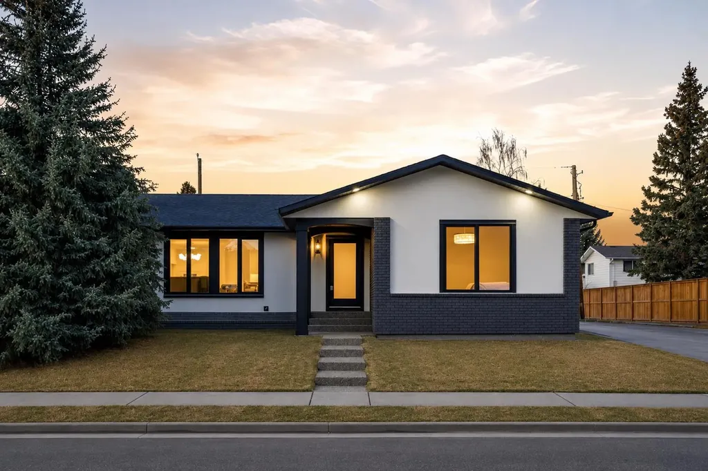 4904 Valiant Drive NW Calgary AB T3A 1X2