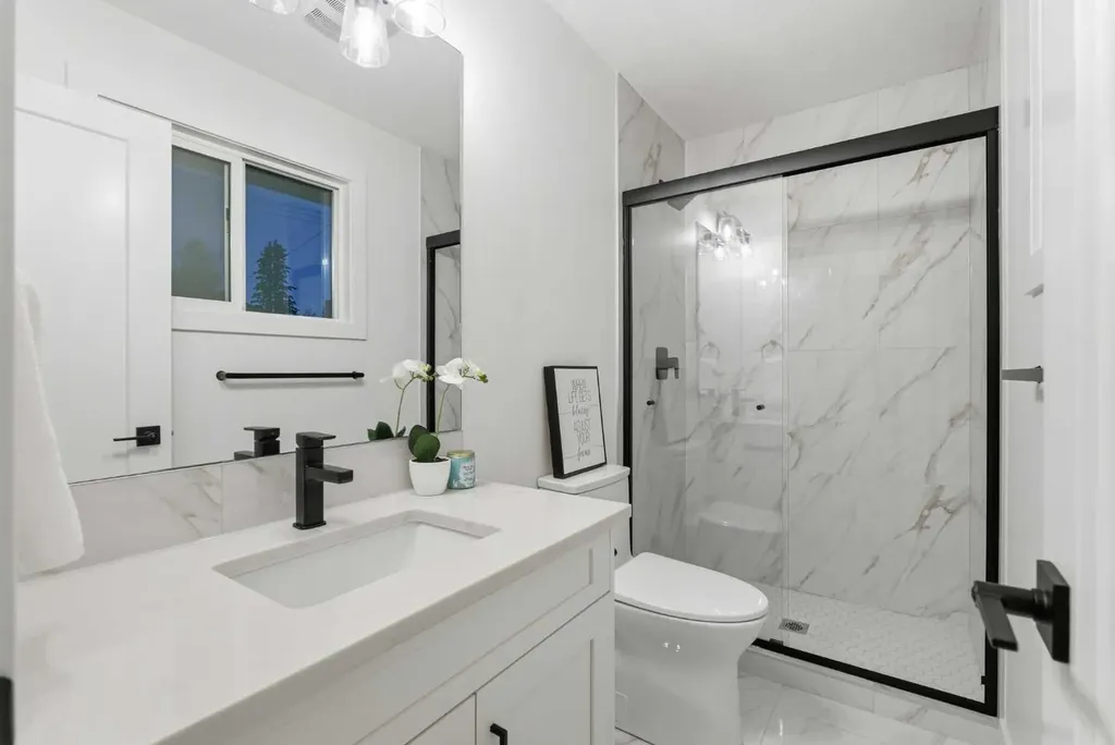4904 Valiant Drive NW Calgary AB T3A 1X2